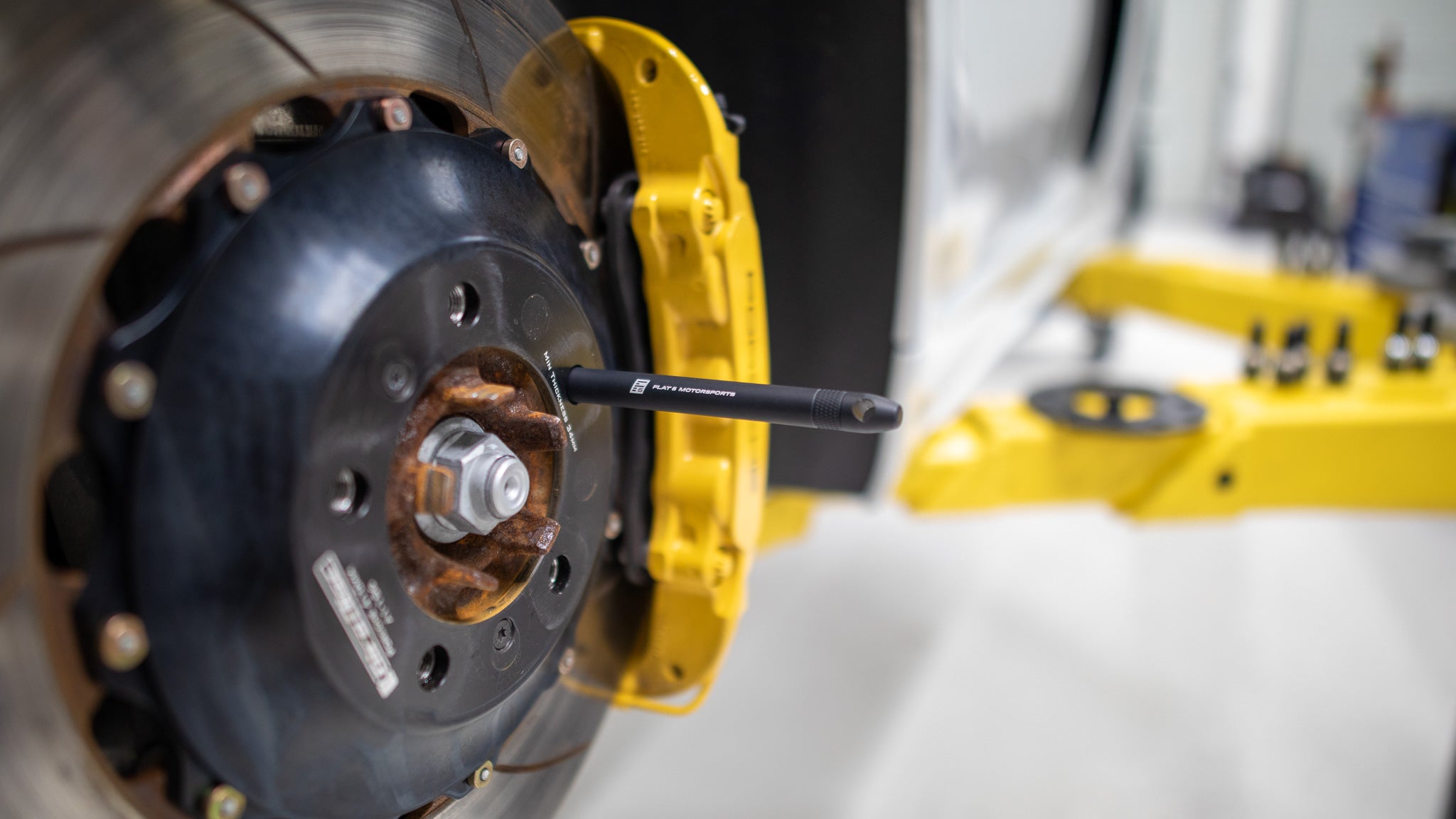 Aluminum Wheel Bolt Guide | Flat 6 Motorsports