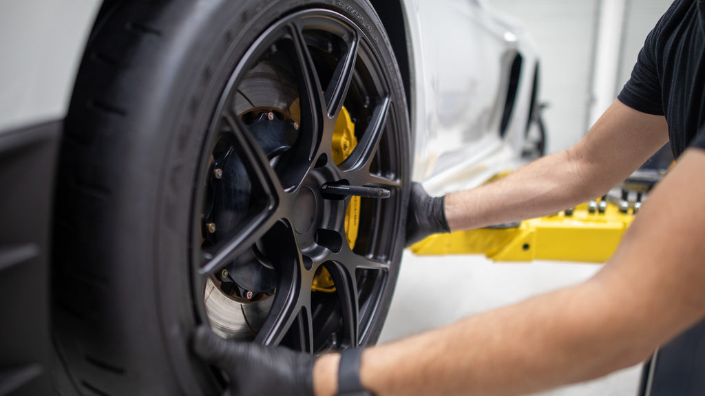Aluminum Wheel Bolt Guide | Flat 6 Motorsports